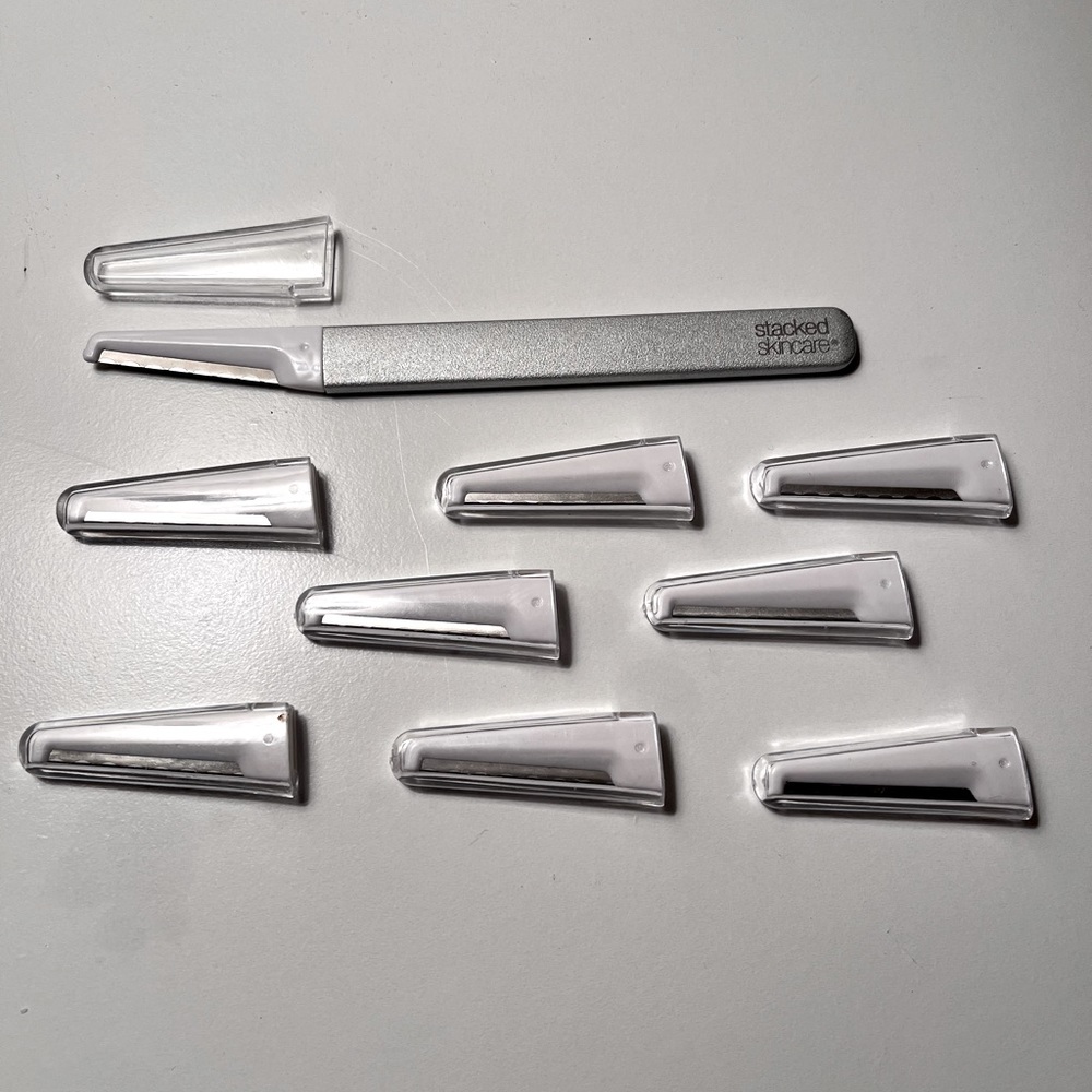 StackedSkincare Dermaplaning Face Exfoliating Tool With 9 Blades